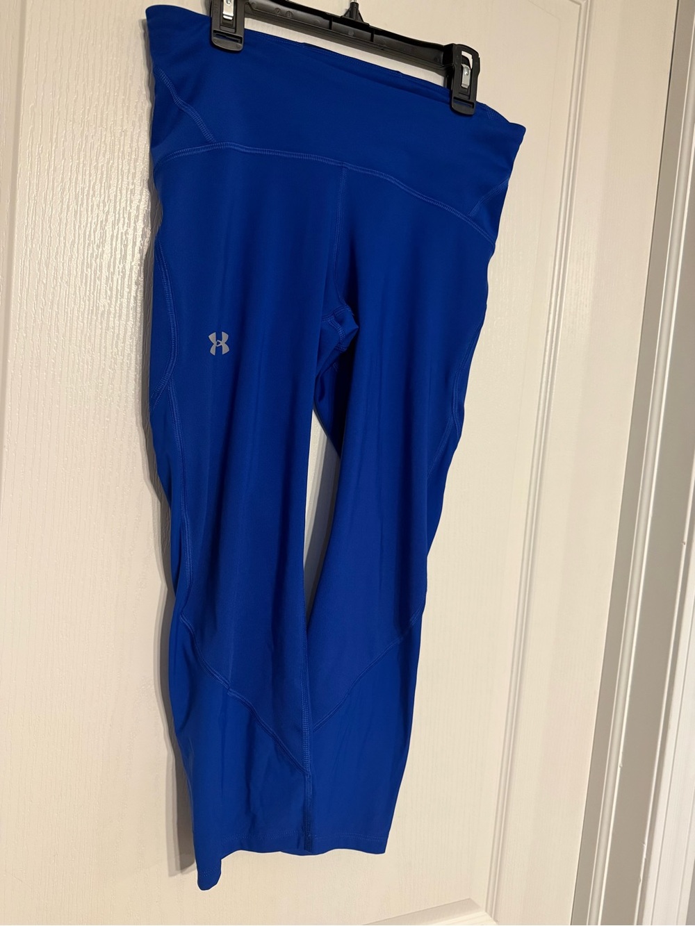 Under Armour Women's Cobalt Blue Cropped Performance Leggings